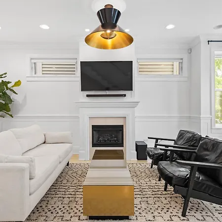 Luxe Sfh Bucktown Retreat With Garage Parking Villa